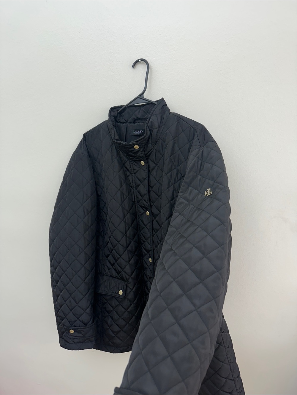 Ralph Lauren Quilted Jacket in Black with Gold Hardware - Picture 4 of 7